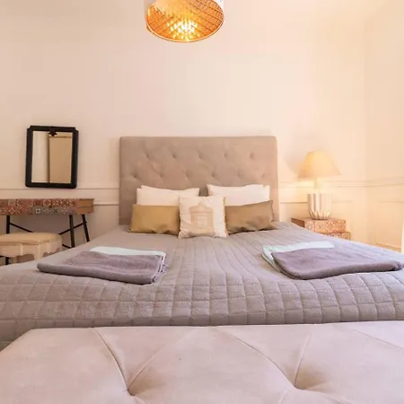 Chic Coastal Pool, Garden & Vibes Casa vacanze