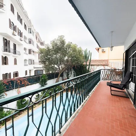 Chic Coastal Pool, Garden & Vibes * Carcavelos (Lisbon)